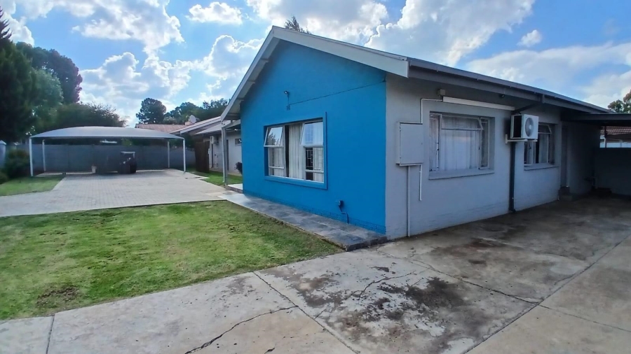 To Let 5 Bedroom Property for Rent in Universitas Free State